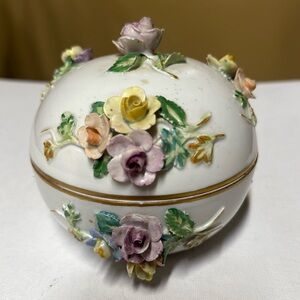 Dresden Round Trinket Box Decorated with Hand Crafted Porcelain Flowers 5” tall